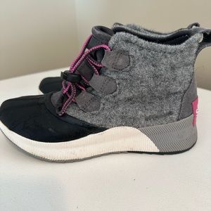 Sorel Out N About boots